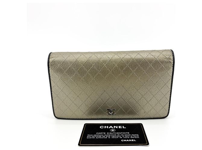 Chanel 19 Flap Quilted Lambskin Long D'oro - vista 2