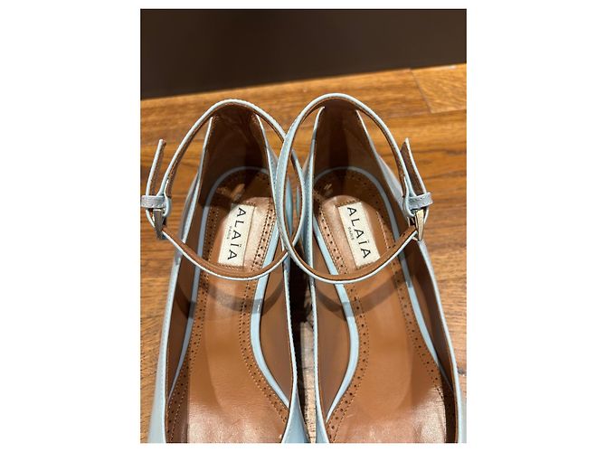 Alaïa Mary Jane Pumps Lackleder Hellblau - Ansicht 4