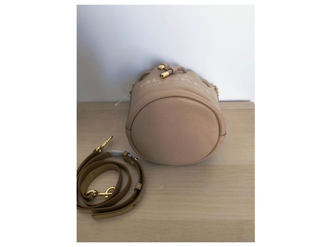 Marc Jacobs The Bucket Beuteltasche aus genarbtem Leder - Camel Kamel - Ansicht 10