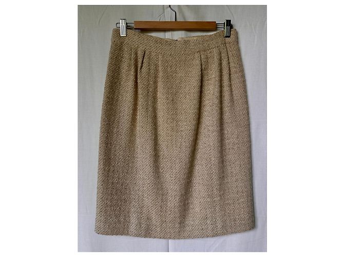 Tailleur Chanel in tweed beige giacca e gonna - vista 5