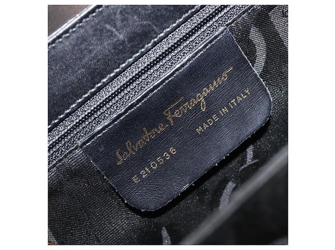 Salvatore Ferragamo Borsa in pelle convertibile con manico superiore Nero - vista 6