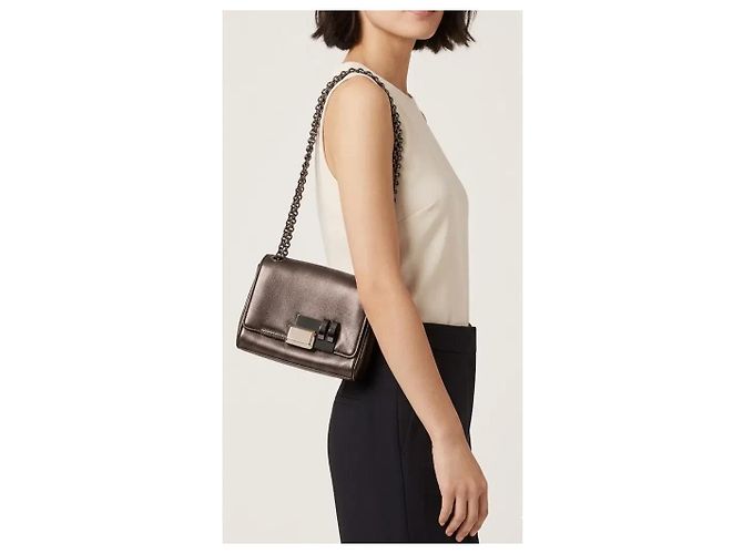 Barbara Bui Schultertasche aus Metallic-Leder Bronze - Ansicht 2