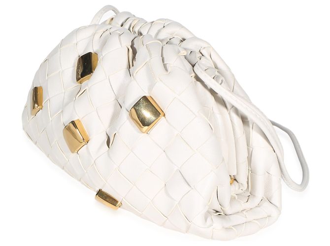 Bottega Veneta Chalk Intrecciato Nappa Studded The Mini Pouch - vista 3