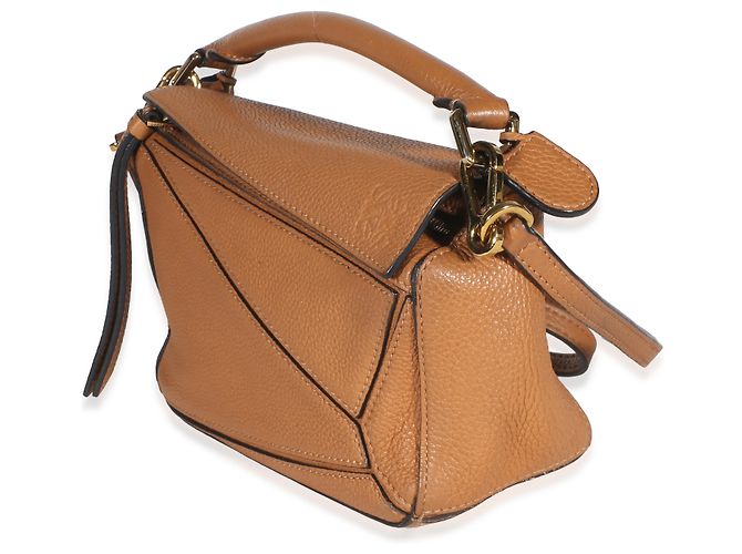 Mini borsa Puzzle Loewe in vitello grana Tan Marrone - vista 3