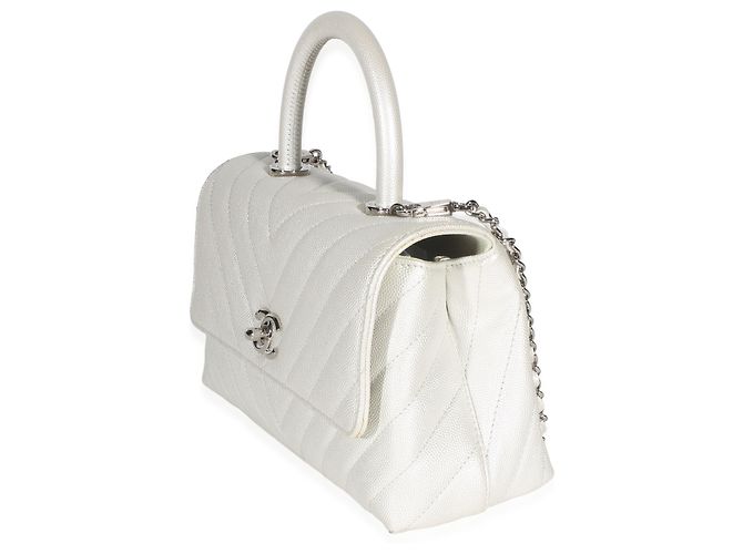 Gabrielle Chanel Mini Coco Top Handle Tasche aus Silver Chevron Caviar Leder - Ansicht 3