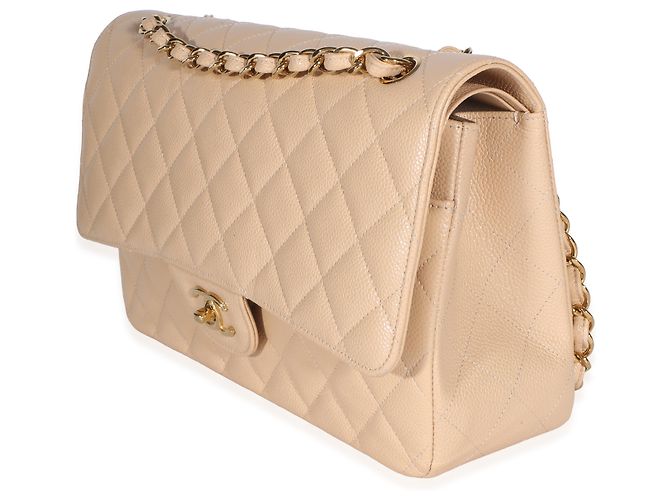 Gabrielle Borsa Chanel Jumbo Double Flap in pelle caviar matelassé beige - vista 3