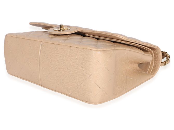 Gabrielle Borsa Chanel Jumbo Double Flap in pelle caviar matelassé beige - vista 6
