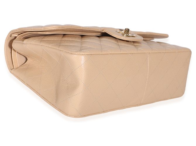 Gabrielle Borsa Chanel Jumbo Double Flap in pelle caviar matelassé beige - vista 7