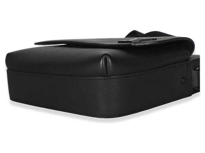 Louis Vuitton Aerogram Fastline Messenger em couro de bezerro preto - vista 6