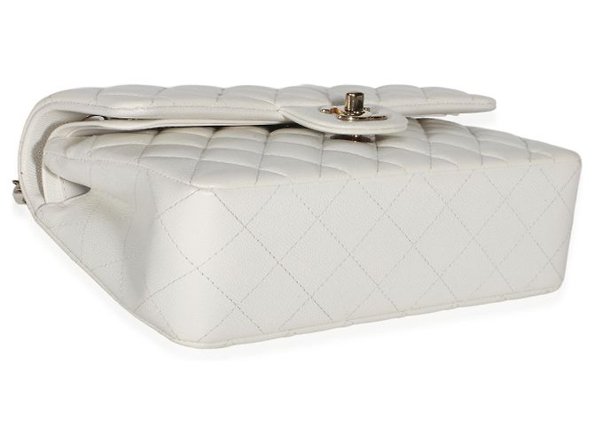 Gabrielle Borsa Chanel Small Classic Double Flap in pelle caviar matelassé bianca Bianco - vista 7