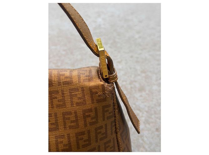 Fendi Baguette Tasche braun Monogramm Canvas Bronze Gold hardware - Ansicht 11