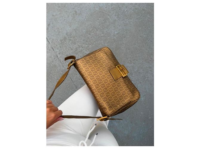 Fendi Baguette Tasche braun Monogramm Canvas Bronze Gold hardware - Ansicht 6