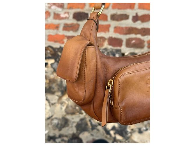 Miu Miu Borsa a Tracolla in Pelle Marrone - vista 8