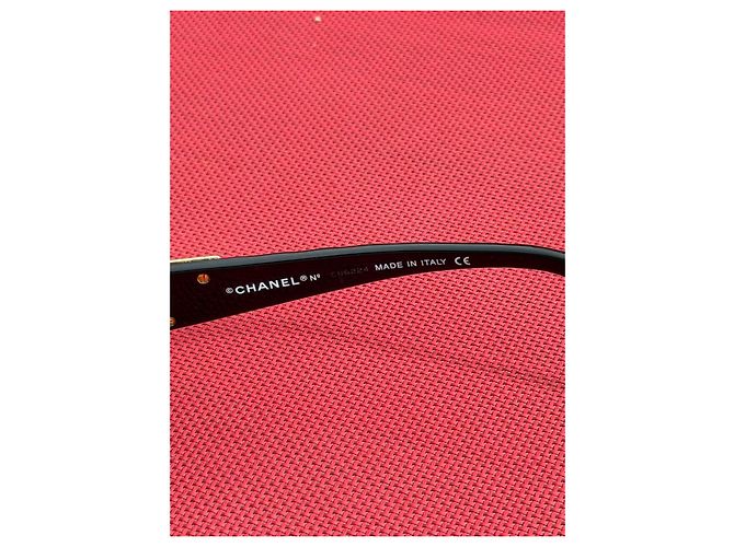 Chanel Sonnenbrille Schwarz mit orangefarbenem CC-Logo - Ansicht 7