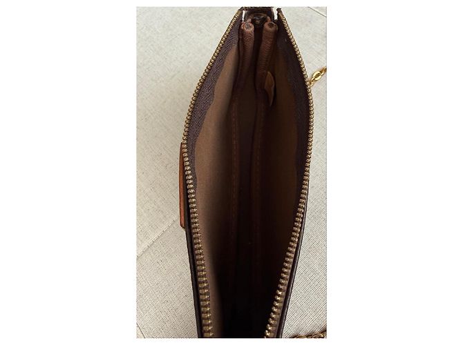 Multi Pochette Louis Vuitton Mini Pochette Accessoires Monogram Castaño Monograma - vista 16