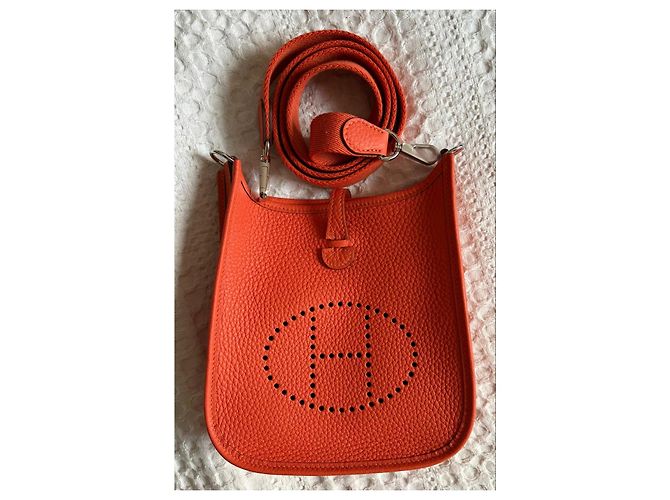 Bolsa Hermès Mini Evelyne Laranja - vista 2