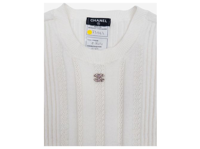 Chanel SS22 Prototype Crystal CC Bodycon Geripptes Strick-Minikleid Weiß - Ansicht 6