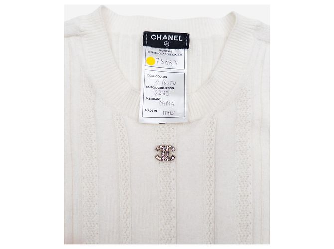 Chanel SS22 Prototype Crystal CC Bodycon Geripptes Strick-Minikleid Weiß - Ansicht 9