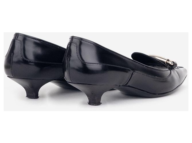 Prada Kitten Heels aus den 2000ern mit großer Schnalle Schwarz - Ansicht 2