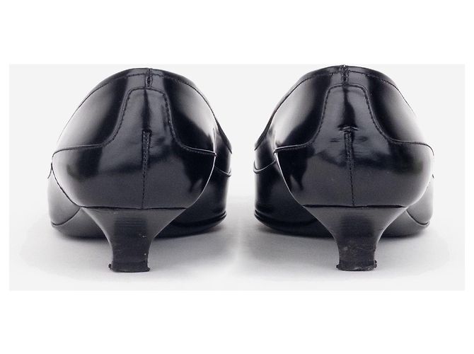 Prada Kitten Heels aus den 2000ern mit großer Schnalle Schwarz - Ansicht 6