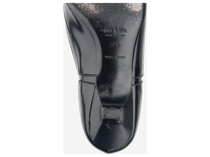 Prada Kitten Heels aus den 2000ern mit großer Schnalle Schwarz - Ansicht 9