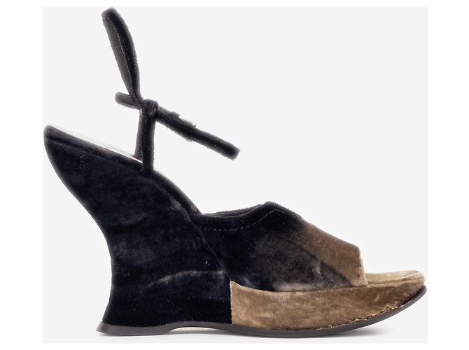 Prada AW04 Skulpturale Tie-Dye Samt Sandalen Platform Wedge Heels Schwarz - Ansicht 4