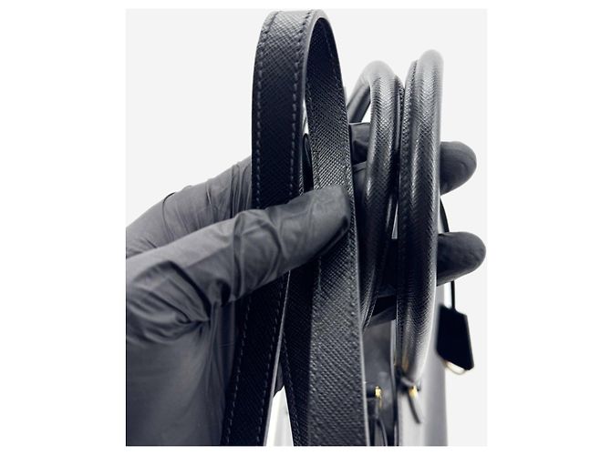 Prada 2way Tasche aus schwarzem Saffiano-Leder - Ansicht 7