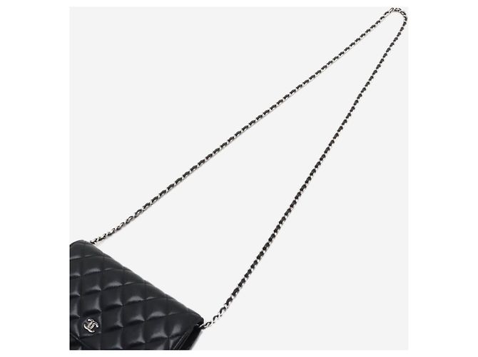 Wallet On Chain Chanel Carteira On Chain acolchoada em pele de cordeiro preta 2018 Preto - vista 5