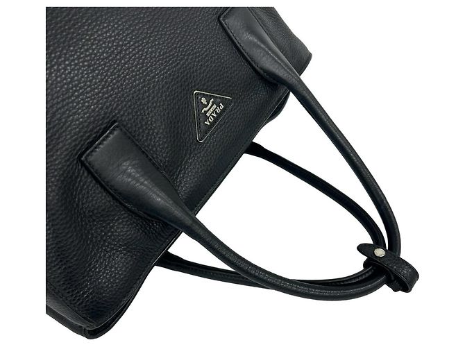 Prada Shopper-Tasche aus Vitello Daino Leder mit Dreiecks-Logo Schwarz - Ansicht 4