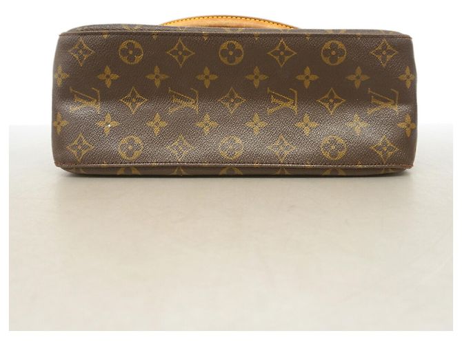 Bolsa de Ombro Louis Vuitton Monogram Looping GM Marrom - vista 3