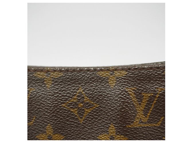 Bolsa de Ombro Louis Vuitton Monogram Looping GM Marrom - vista 7