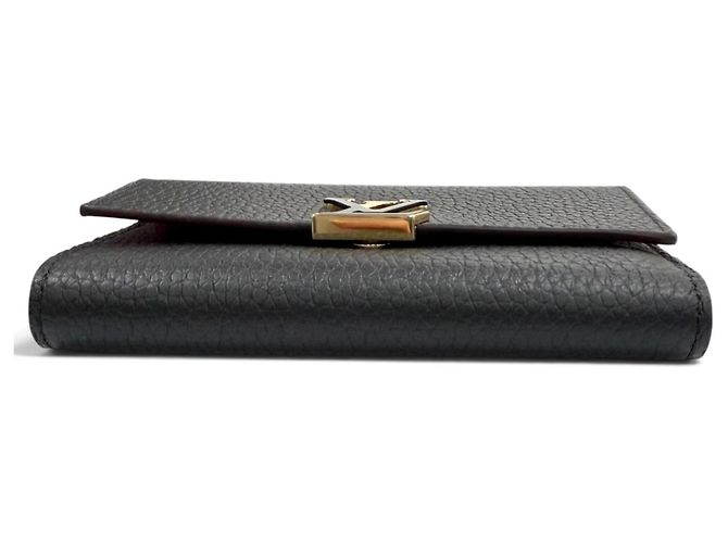 Louis Vuitton M62157 Portefeuille Capucines Compact Leather Tri-fold Wallet Negro Rosa - vista 4