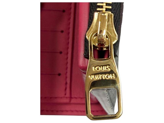 Louis Vuitton M62157 Portefeuille Capucines Compact Leather Tri-fold Wallet Negro Rosa - vista 9