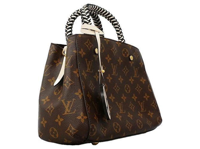 Sac à main Louis Vuitton Monogram Montaigne BB Marron - vue 2