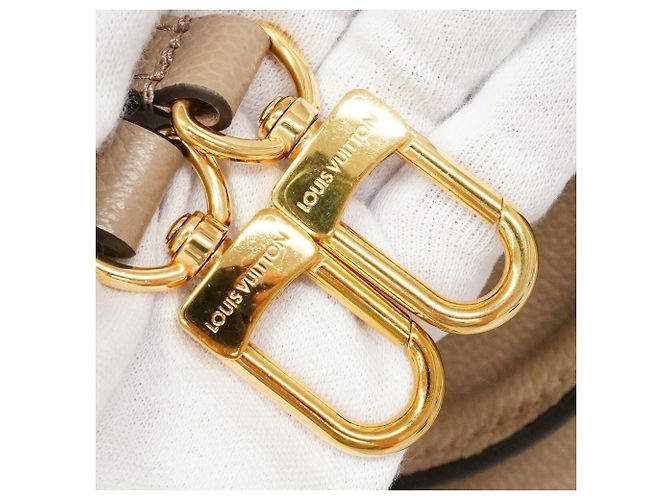 Sac à main Louis Vuitton Monogram Empreinte Bicolor OnTheGo PM Gris Écru - vue 11