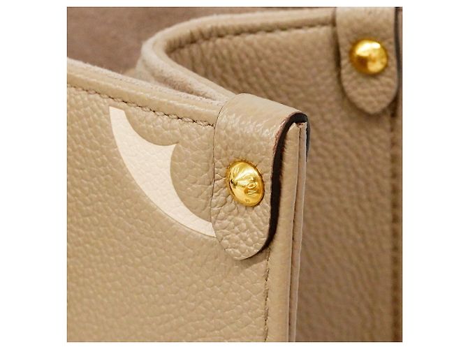 Sac à main Louis Vuitton Monogram Empreinte Bicolor OnTheGo PM Gris Écru - vue 9
