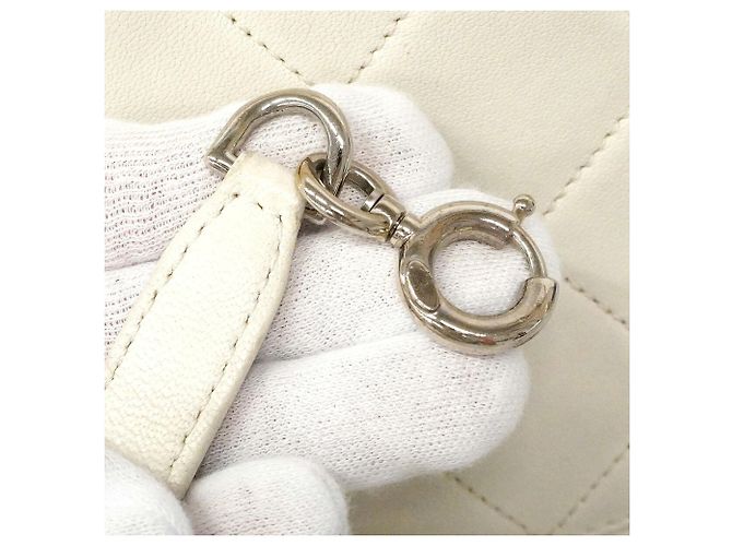Bolsa de Ombro Chanel Matelassé Branco - vista 13