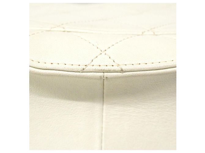 Bolsa de Ombro Chanel Matelassé Branco - vista 15