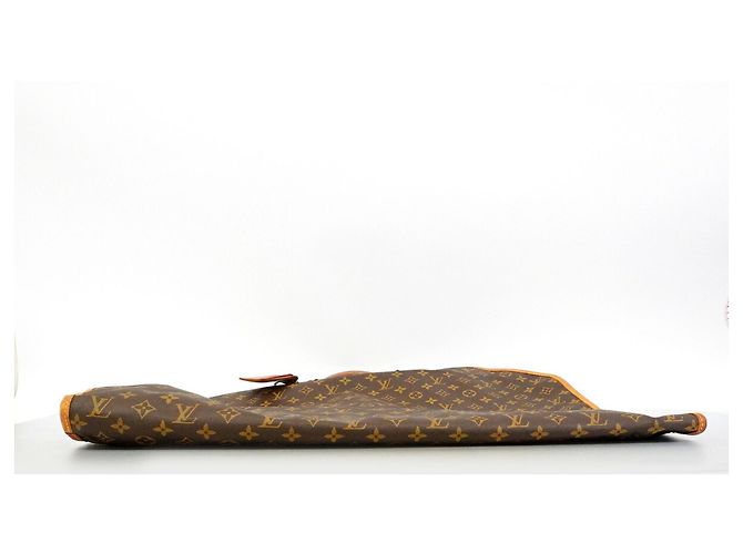 Louis Vuitton Garment Case Monogram Usporte Aby M23432 Castaño - vista 3