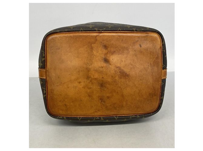 Noe Borsa a tracolla Louis Vuitton Monogram Petit Noé Marrone - vista 3