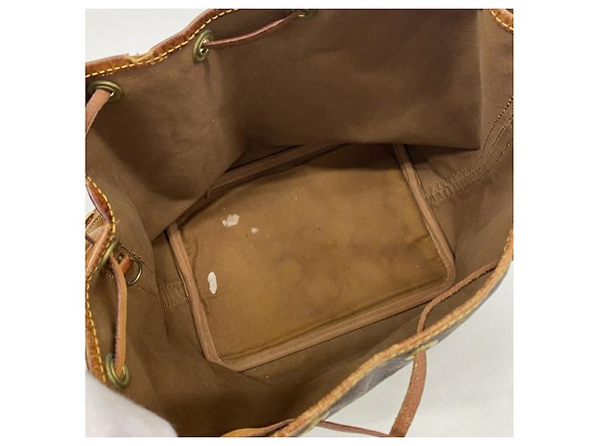Noe Borsa a tracolla Louis Vuitton Monogram Petit Noé Marrone - vista 4