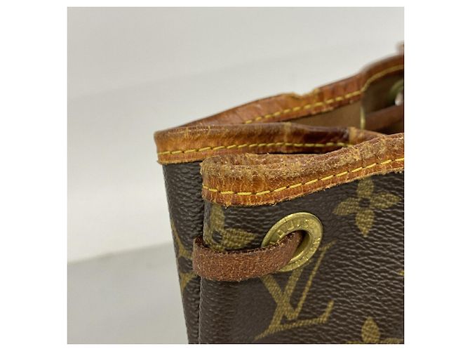 Noe Borsa a tracolla Louis Vuitton Monogram Petit Noé Marrone - vista 7