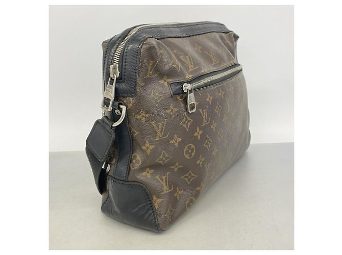 Louis Vuitton Monogram Macassar Torres Shoulder Bag Brown - view 2