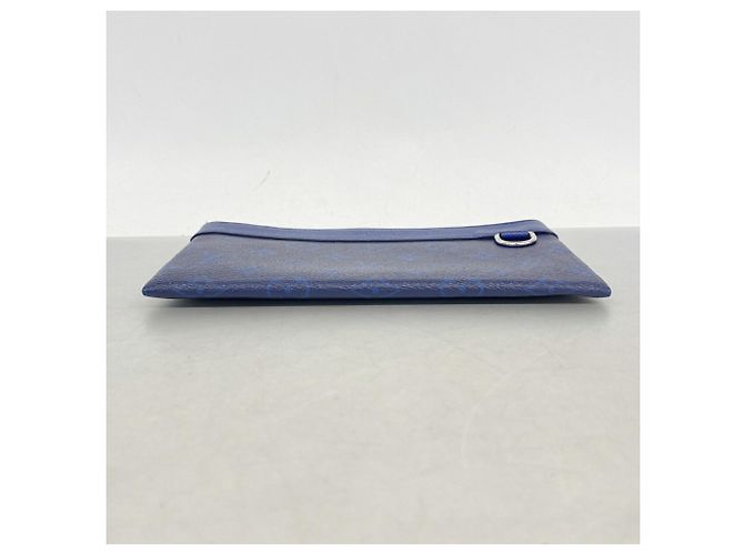 Louis Vuitton Taigarama Pochette Discovery PM Long Wallet Blue - view 2