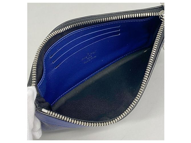 Louis Vuitton Taigarama Pochette Discovery PM Long Wallet Blue - view 3