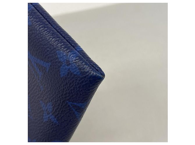 Louis Vuitton Taigarama Pochette Discovery PM Long Wallet Blue - view 5