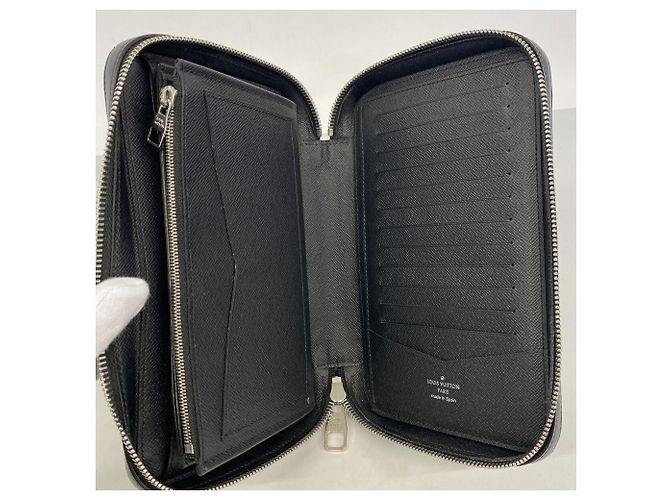 Cartera Louis Vuitton Epi Dandy Negro - vista 3