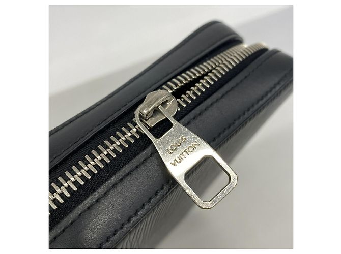 Cartera Louis Vuitton Epi Dandy Negro - vista 7