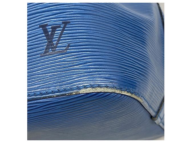 Noe Borsa a tracolla Louis Vuitton Epi Petit Noé Blu - vista 6