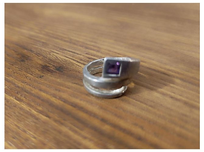 Anello Gucci in argento a spirale con pietra viola Porpora - vista 4